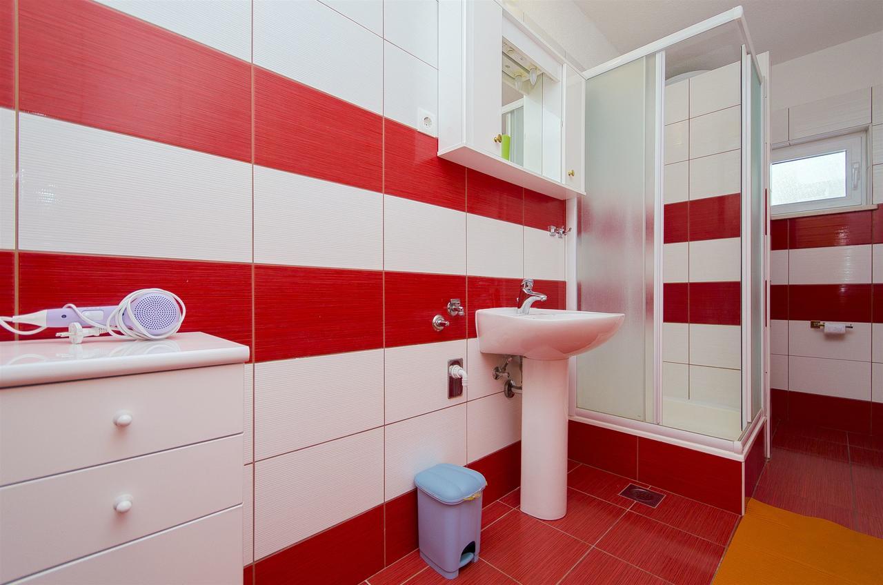 Apartments Karlo โตรกีร์ ภายนอก รูปภาพ