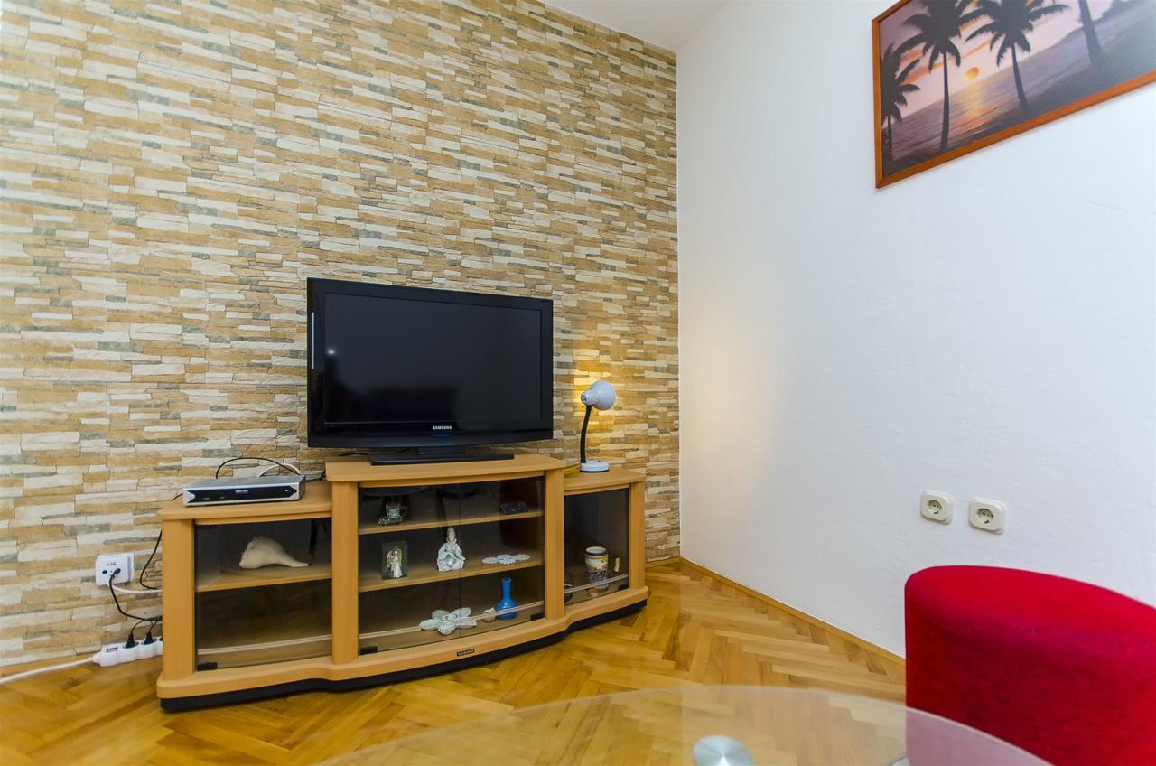 Apartments Karlo โตรกีร์ ภายนอก รูปภาพ
